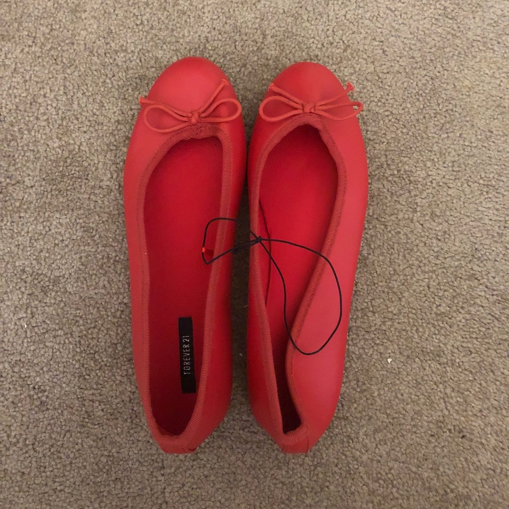 Forever 21 NWOT tag red ballet shoes flat